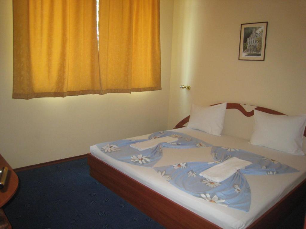 רוסה Family Hotel Familya חדר תמונה